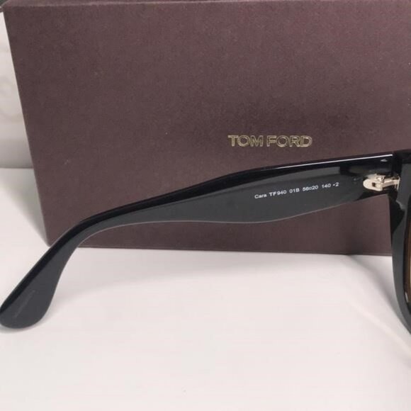 NEW Authentic Tom Ford Black Cat-Eye Sunglasses TF940 01B - Picture 3 of 11